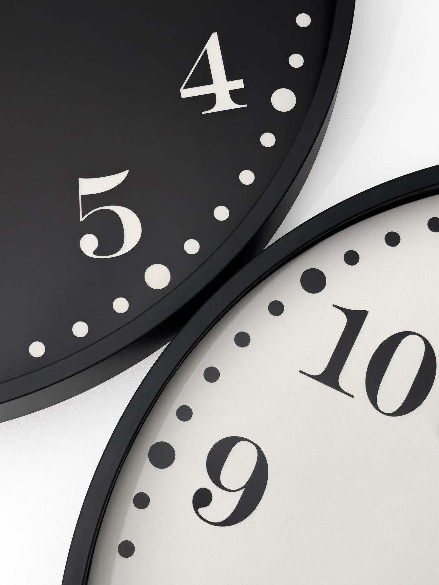 Wall clock 50cm-Silent-Black/White-Plastic-NeXtime 'Dickens Large'