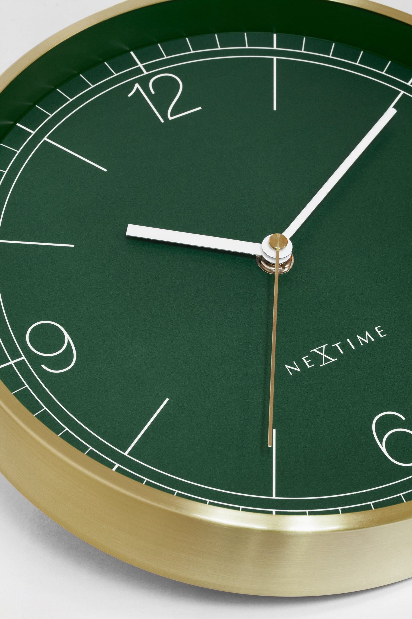 Wall clock 25cm-Silent-Green/Turquoise/White/Black-Metal-NeXtime 'Bolero'