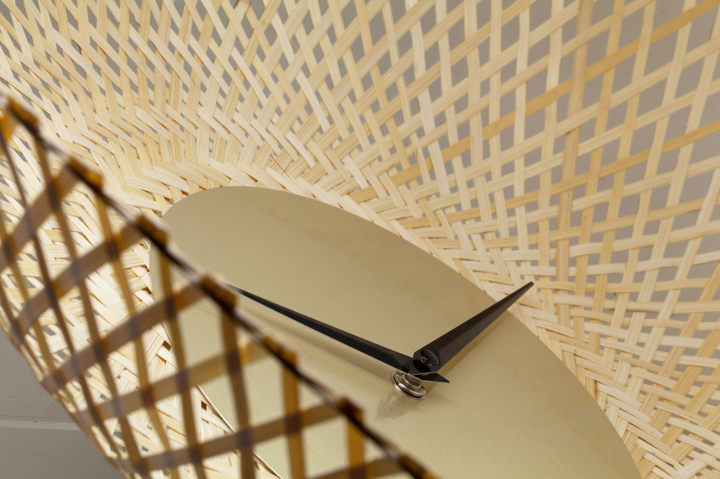 Wall clock 60cm-Silent-Brown/Black-Bamboo-NeXtime 'Vortex'