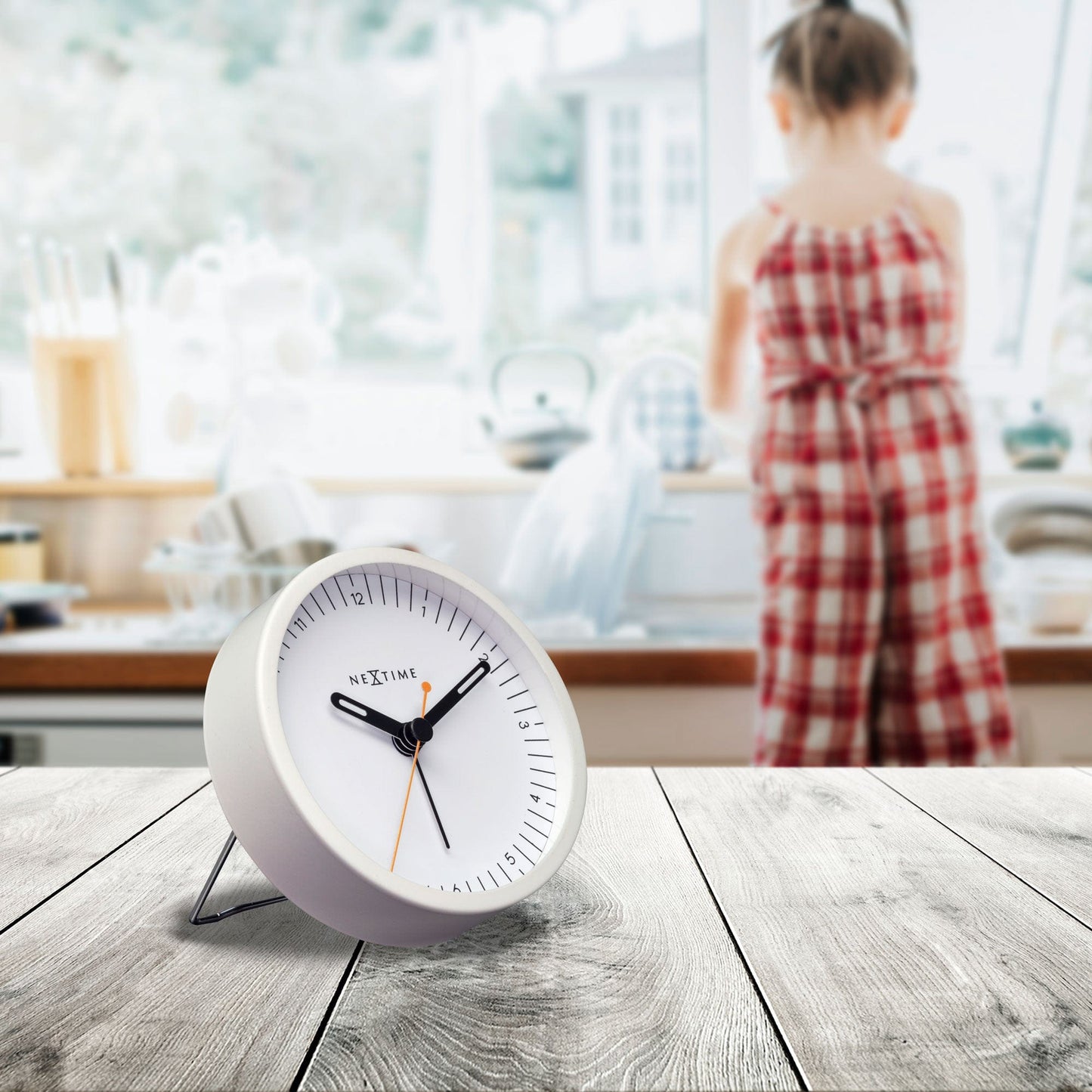 Table Alarm Clock 9x9x7.5cm - Silent - Light function /Metal "Small"