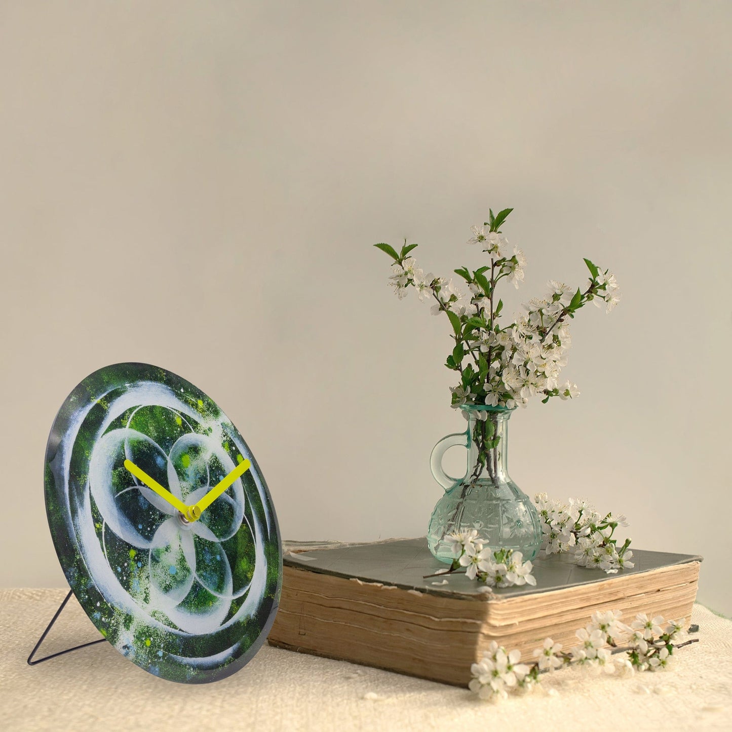Table/Wall clock 20cm - Silent - Green -  Tempered Glass - "Cosmo Table"