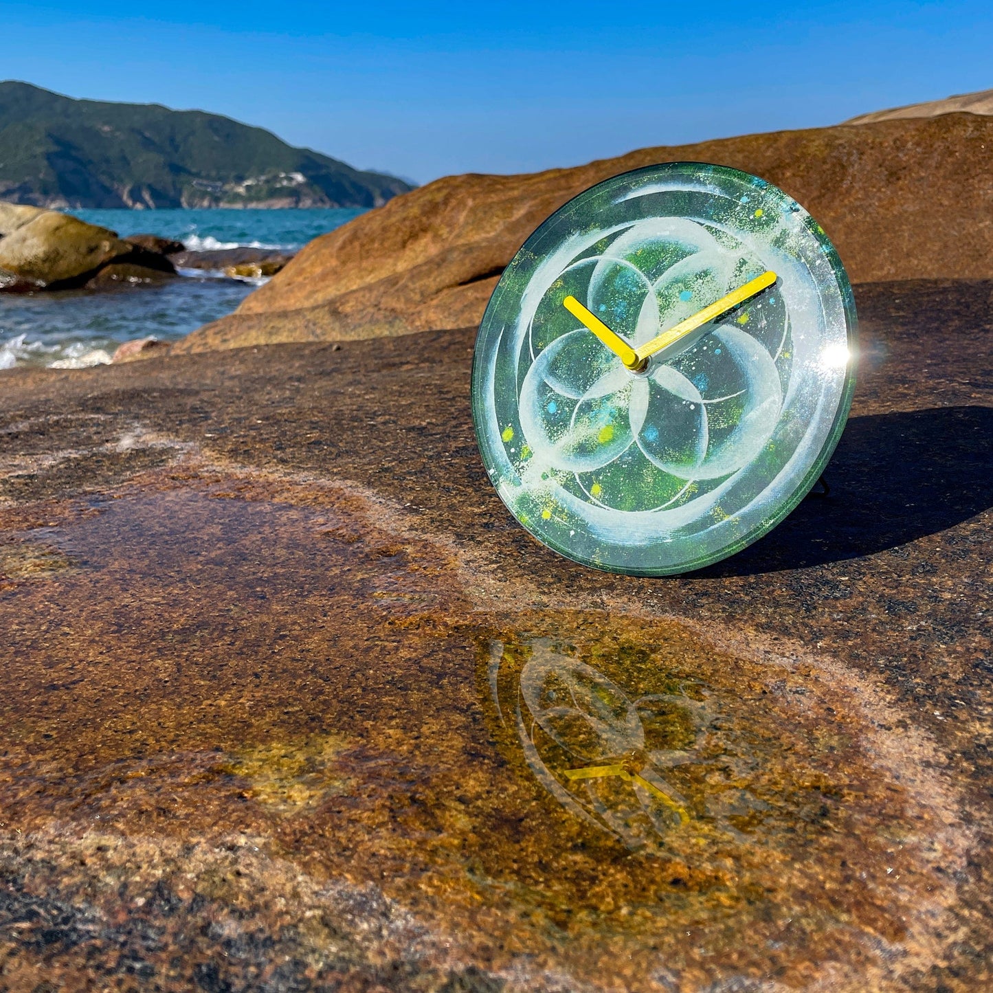 Table/Wall clock 20cm - Silent - Green -  Tempered Glass - "Cosmo Table"