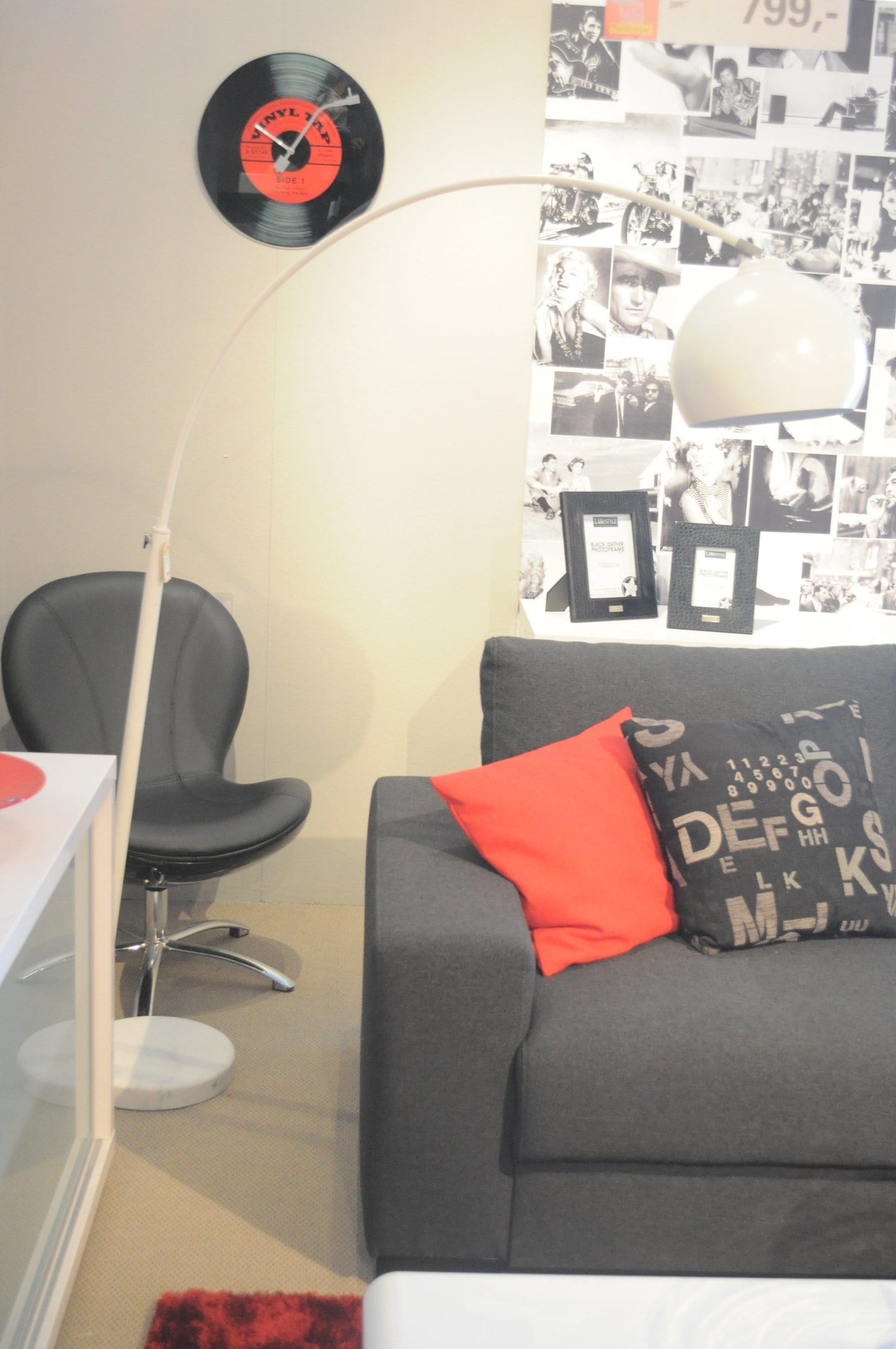 Wall clock - 43 cm - Glass - 'Vinyl Tap'