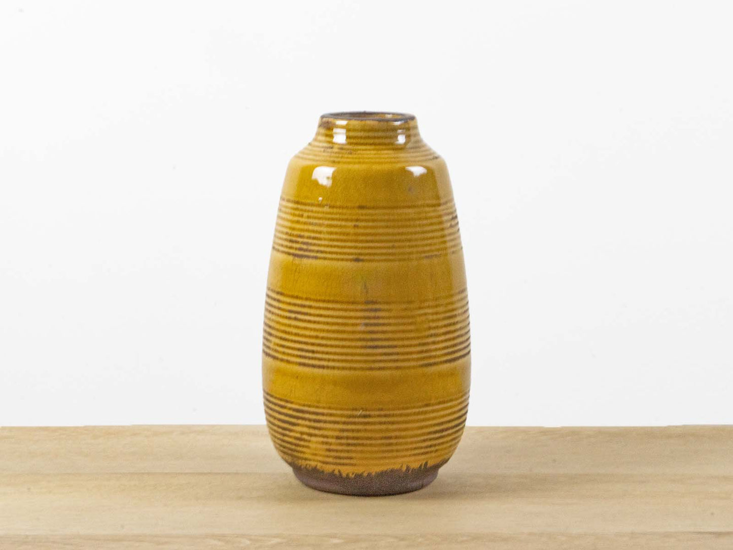 Vase Ocher yellow ↑ 26 cm - Ø 15 cm