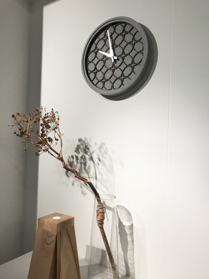 Wall Clock -  39.5 cm - Polyresin/Wood - 'Concreto love'
