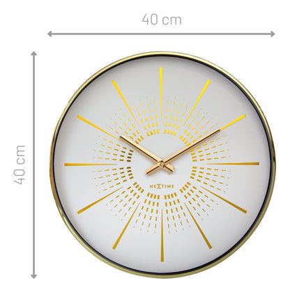 Zilverkleurige metalen wandklok van 40 cm met stille werking en modern ontwerp, merk NeXtime Clocks, model Excentric.