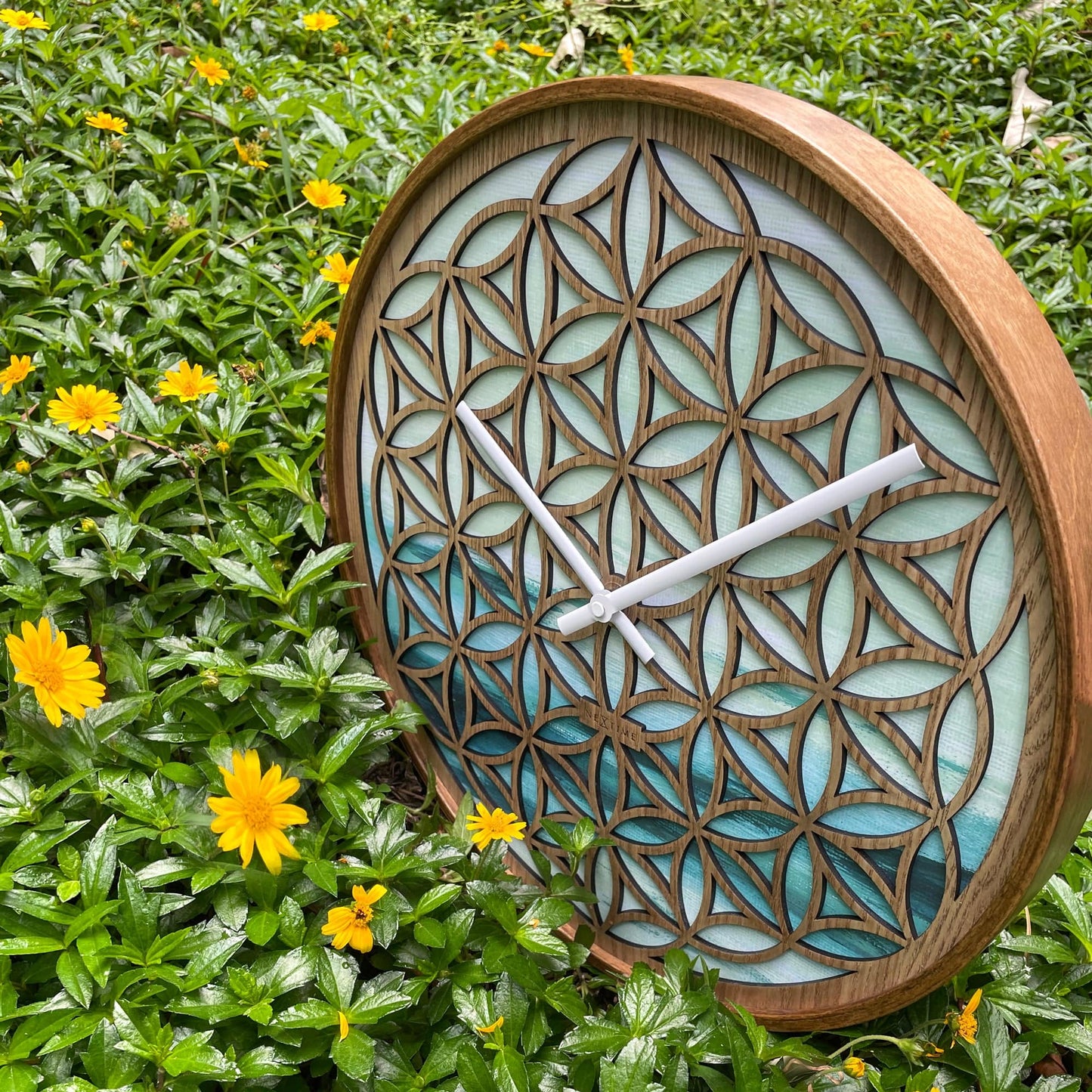 Wall clock 40cm - Silent - Green - Wood  -"Concord"