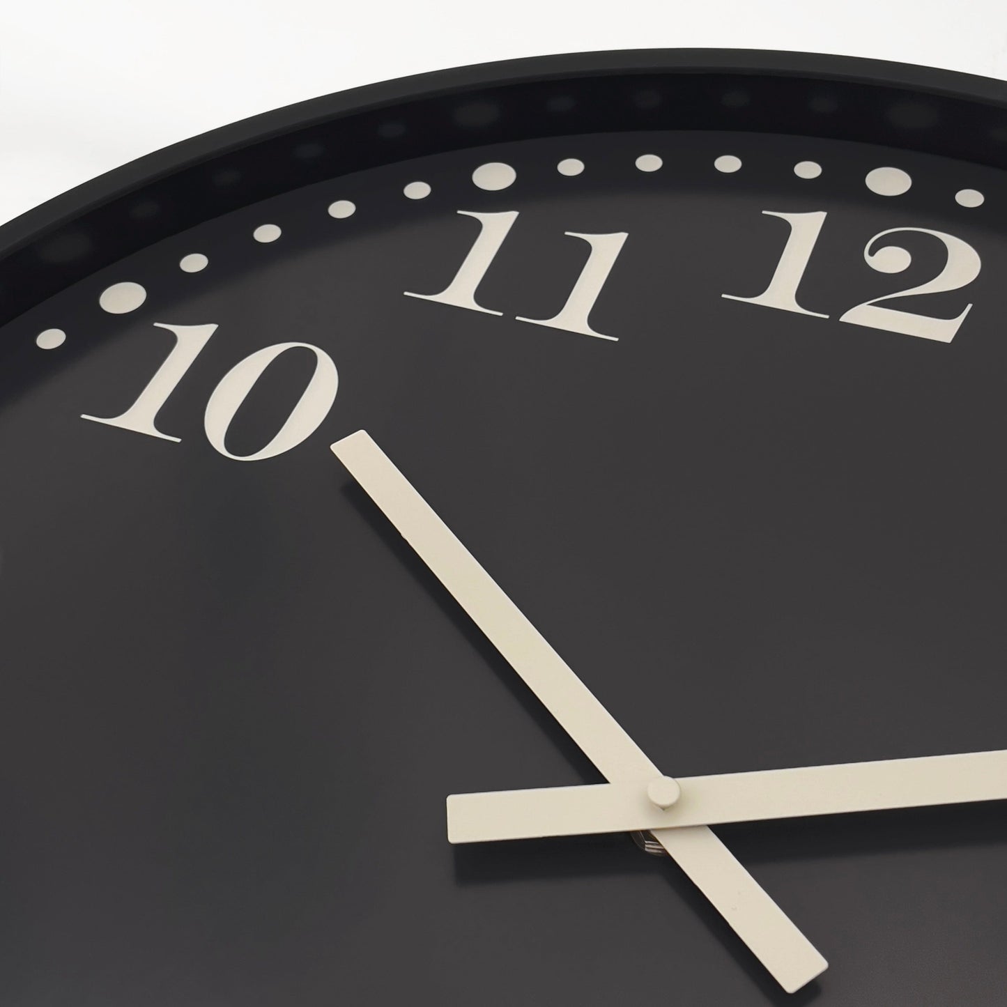 Wall clock 50cm-Silent-Black/White-Plastic-NeXtime 'Dickens Large'