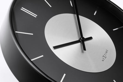 Silver NeXtime Retro II wall clock, 25cm metal design with silent operation, detailed close-up showing vintage style.