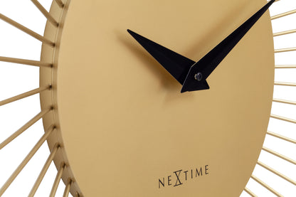 Gouden metalen wandklok 80 cmØ van NeXtime Vasco Round met zichtbaar wijzer en elegant design