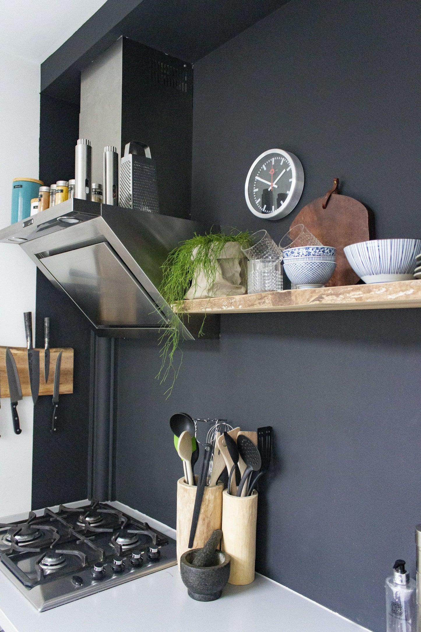 Wall clock/Table clock - Black - Aluminum - 'Station Stripe'