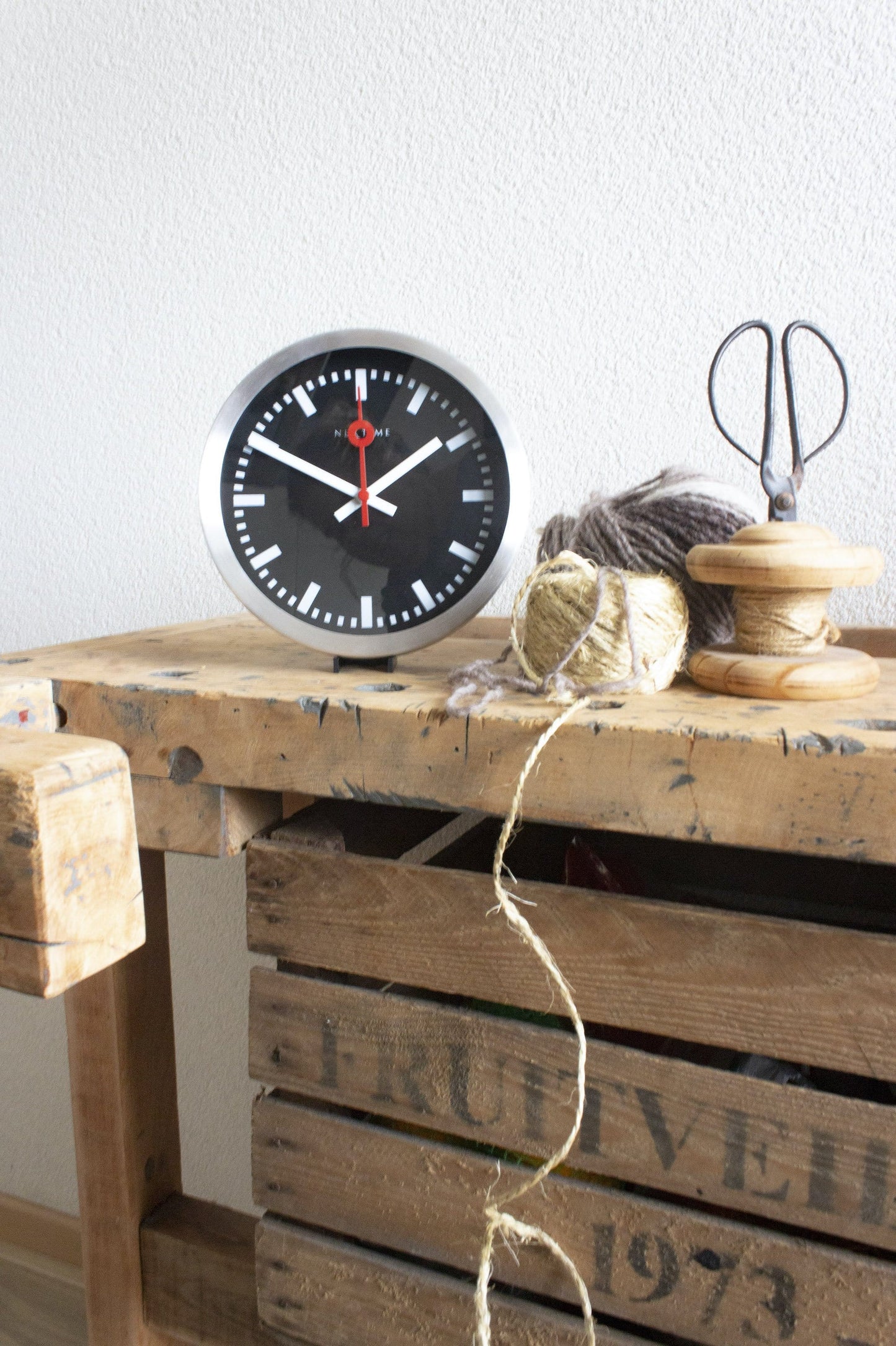 Wall clock/Table clock - Black - Aluminum - 'Station Stripe'