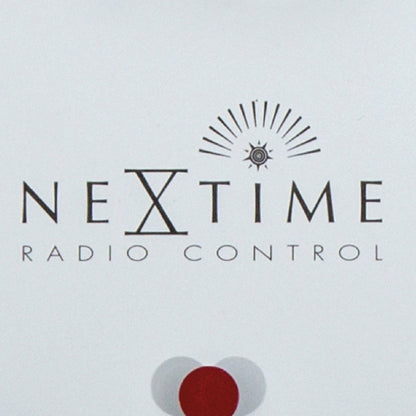 NeXtime Clocks wall clock, 35 cm aluminum design with radio-controlled DCF station numbers, detailed close-up image