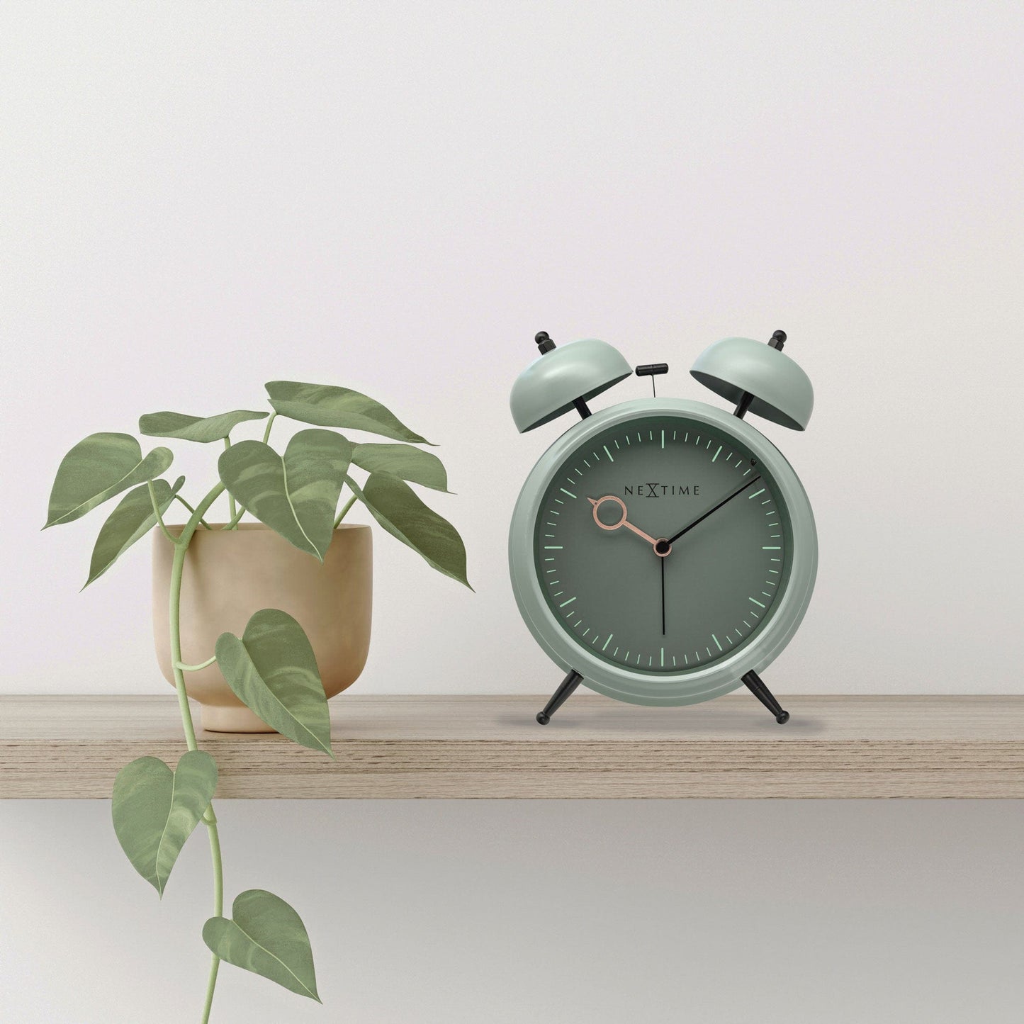 Table Alarm Clock 15x18x7cm - Silent -   Light function -  Metal "Golden Hour"