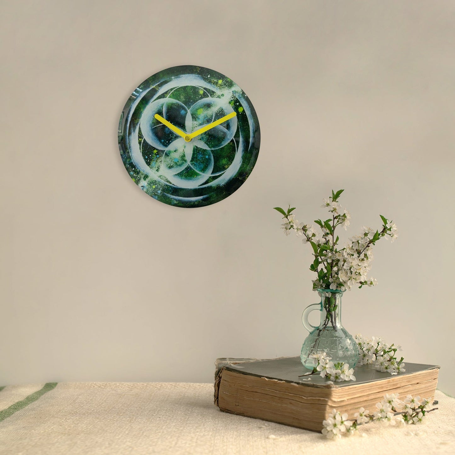Table/Wall clock 20cm - Silent - Green -  Tempered Glass - "Cosmo Table"