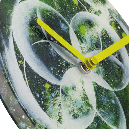 NeXtime Clocks Cosmo tafelklok van 20cm, groen, stil, met getemperd glas, geschikt voor tafel of muur, modern design