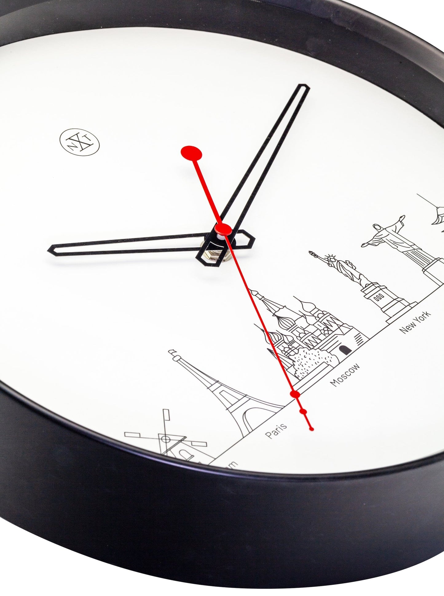 Wall clock -  30 cm - Plastic - 'Worldtour'