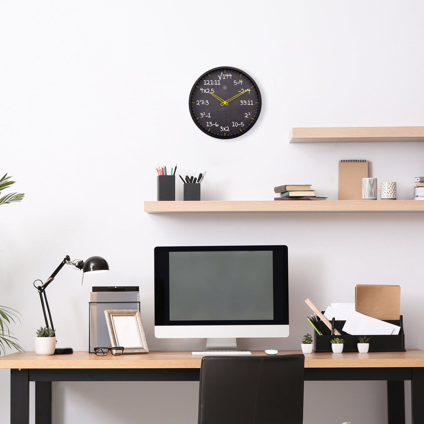 Wall clock 30cm - Silent - Plastic - "Maths"