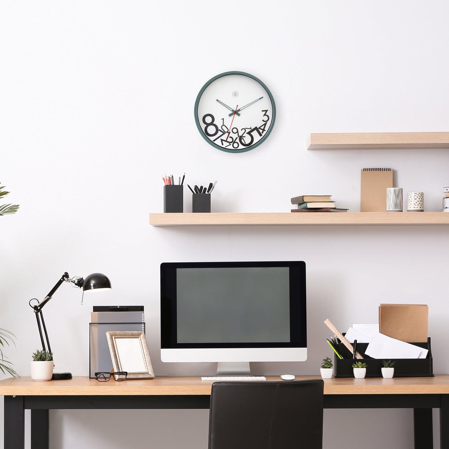 Wall clock 30cm - Silent - Plastic - "Dropped Numbers"