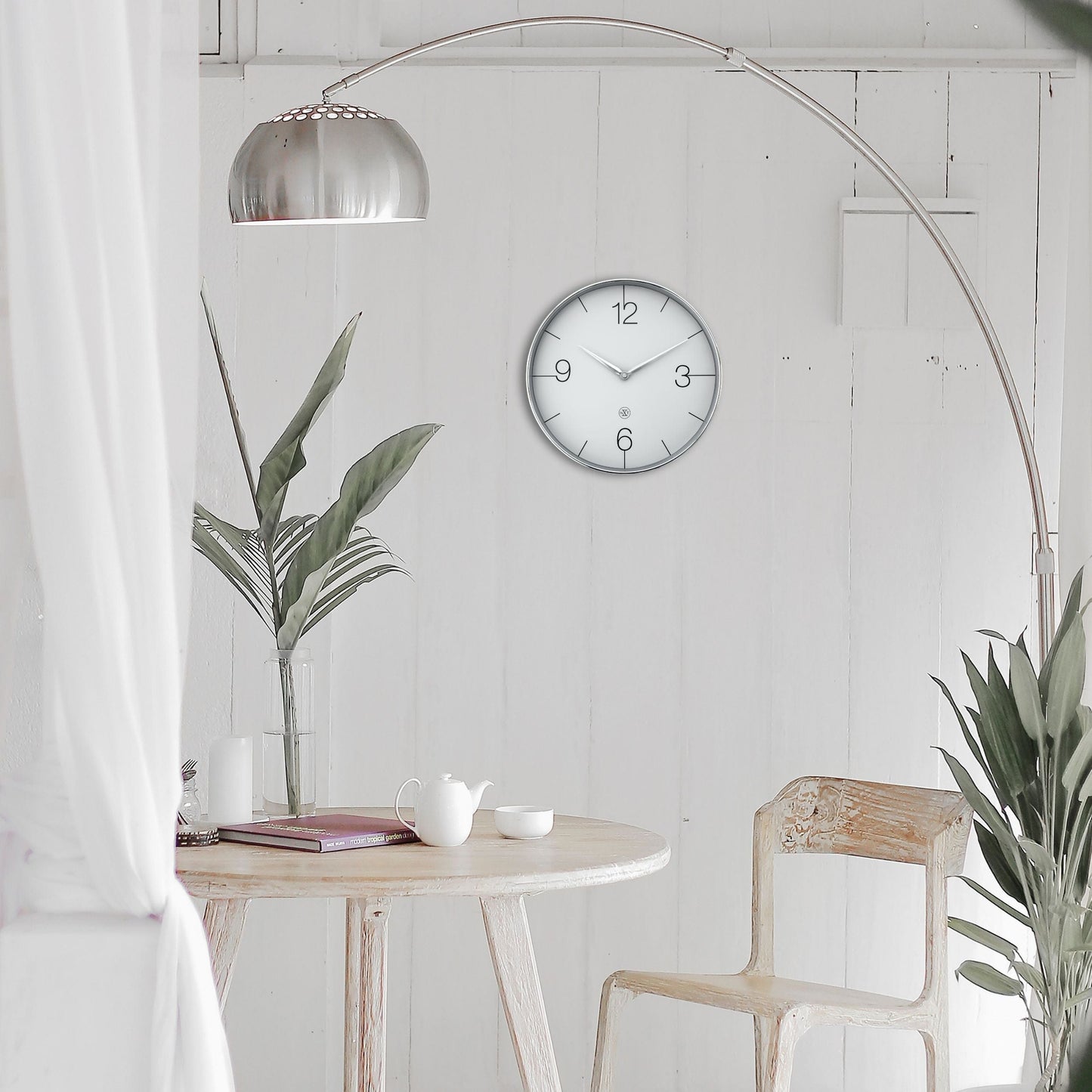 Wall clock 30.5cm-Silent-Gold/Chrome/Grey-Plastic-nXt 'Finesse'