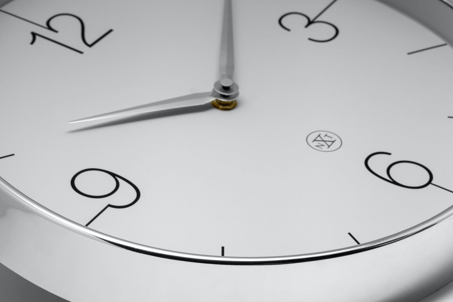 Wall clock 30.5cm-Silent-Gold/Chrome/Grey-Plastic-nXt 'Finesse'