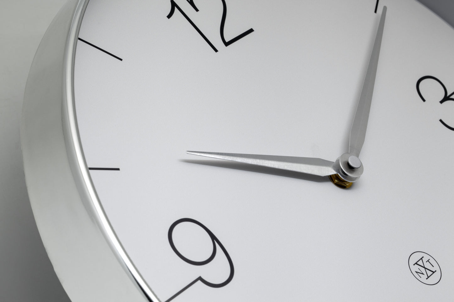 Wall clock 30.5cm-Silent-Gold/Chrome/Grey-Plastic-nXt 'Finesse'